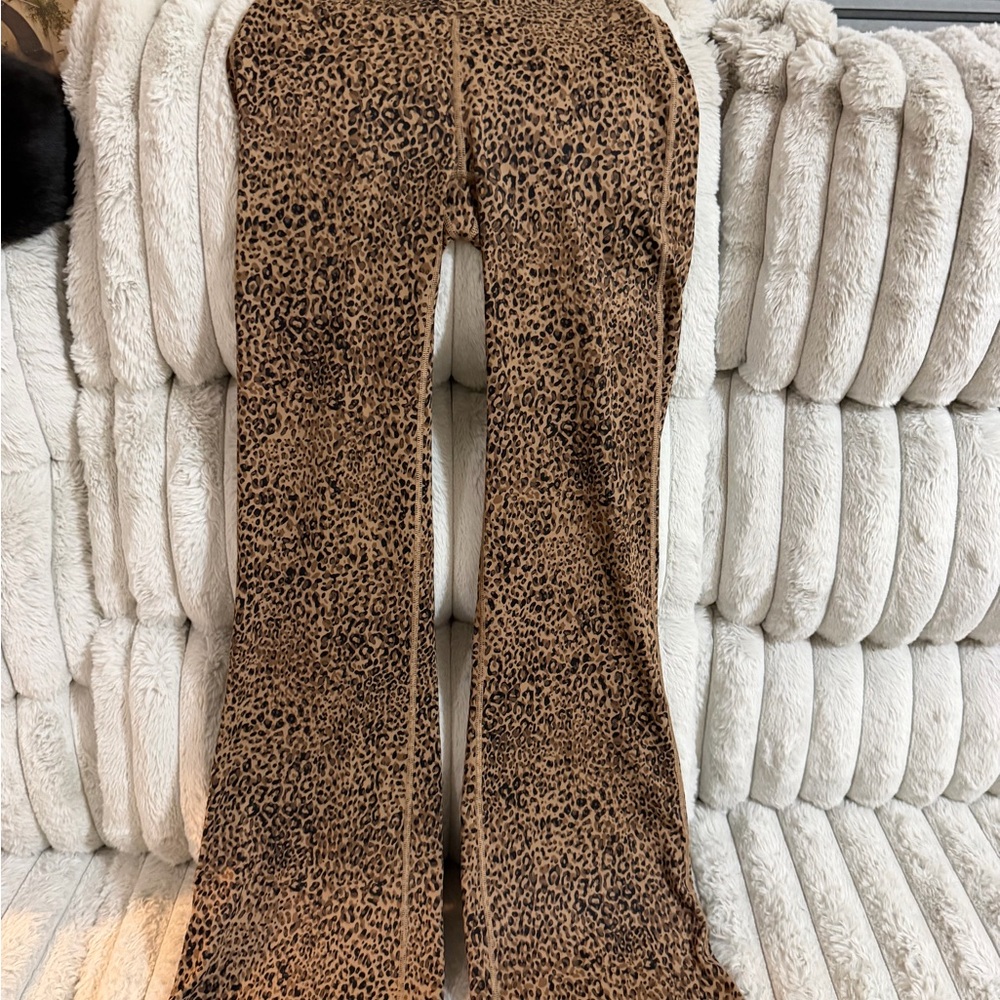 Fabletics Women's Leopard Print Leggings. NWOT Size Small